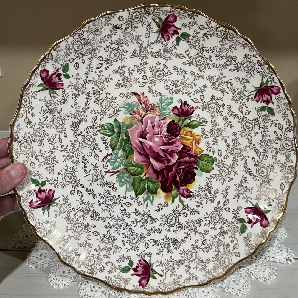 Old Foley 5308 Scalloped Dinner Plate